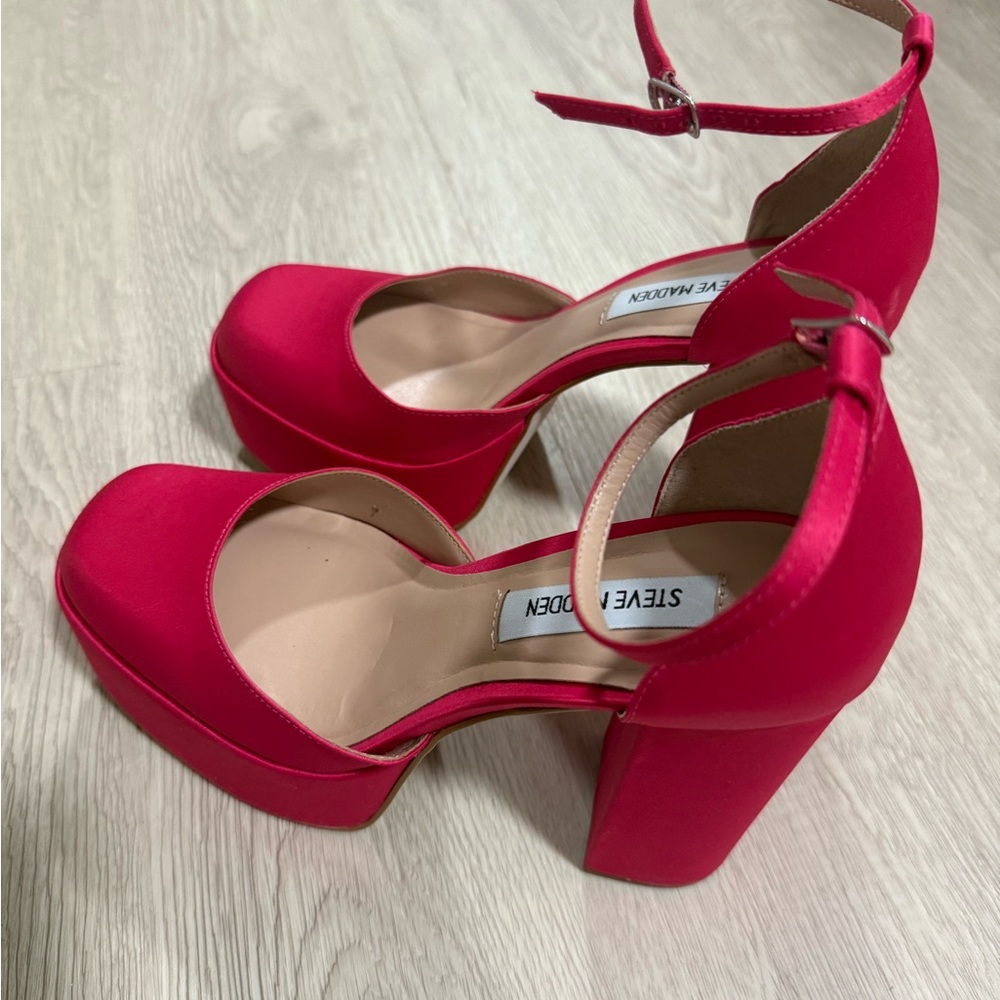 Steve Madden Women's Pink Platform Heels